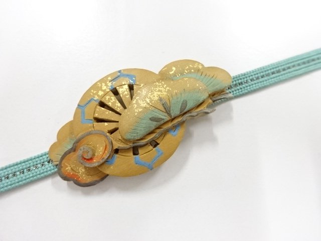 JAPANESE KIMONO / ANTIQUE BYAKUDAN OBIDOME (SASH CLIP)